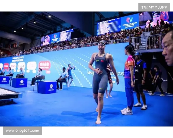 新加坡世锦赛女子200蝶，麦金托什夺金创赛会纪录